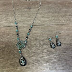 Avon Necklace and Earrings